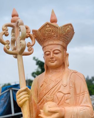 Tượng Địa tạng vương