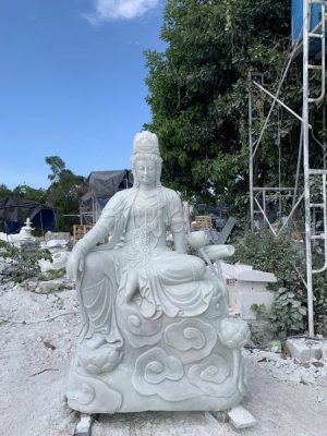 Tôn tượng quan âm tự